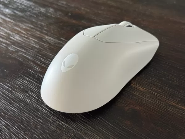Alienware mouse charging