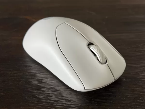 Alienware mouse on desk